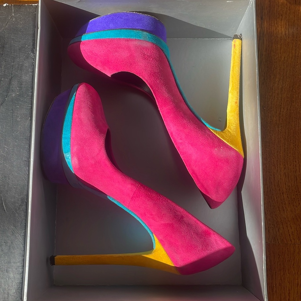 Brian Attwood!!!! Dark pink/multi color suede pumps!
